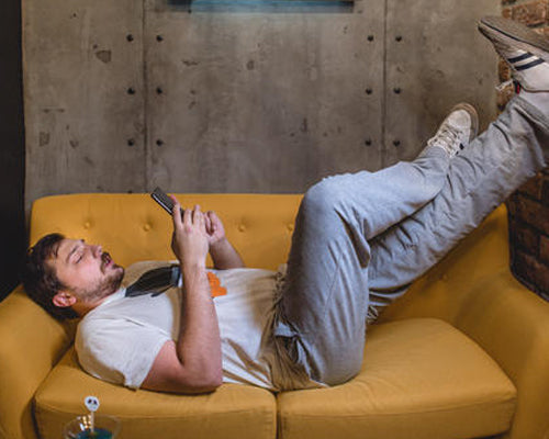 11 Comfortable Lounge Wear Ideas for Staying at Home